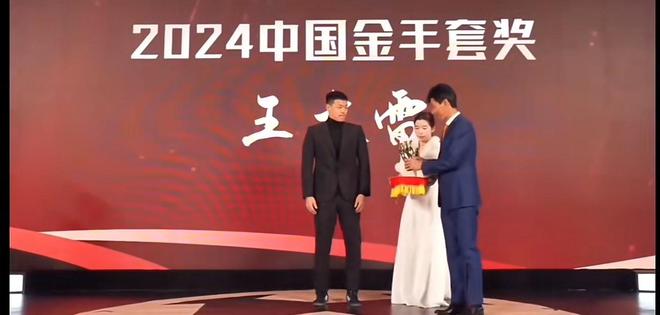 要稳定的；想再拼一拼拿些冠军王大雷：现在泰山队还是很需(图2)